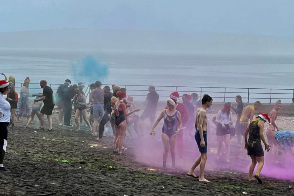 Swimmers dread filth in sea and beaches on Boxing Day