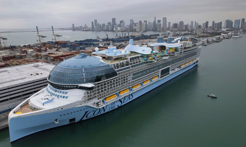 Icon of the Seas: The largest cruise ship in the world departs