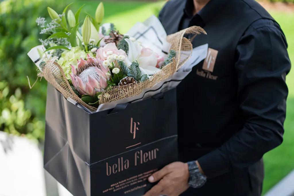 Flower Bouquet Delivery Dubai: Blossoming Expressions in the Heart of the Desert
