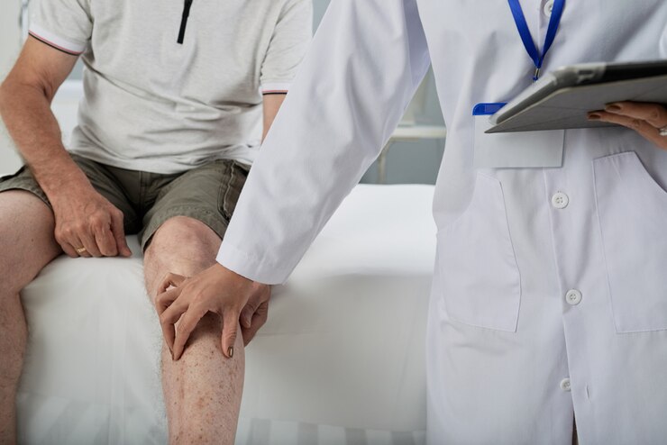 How long does swelling last after knee surgery
