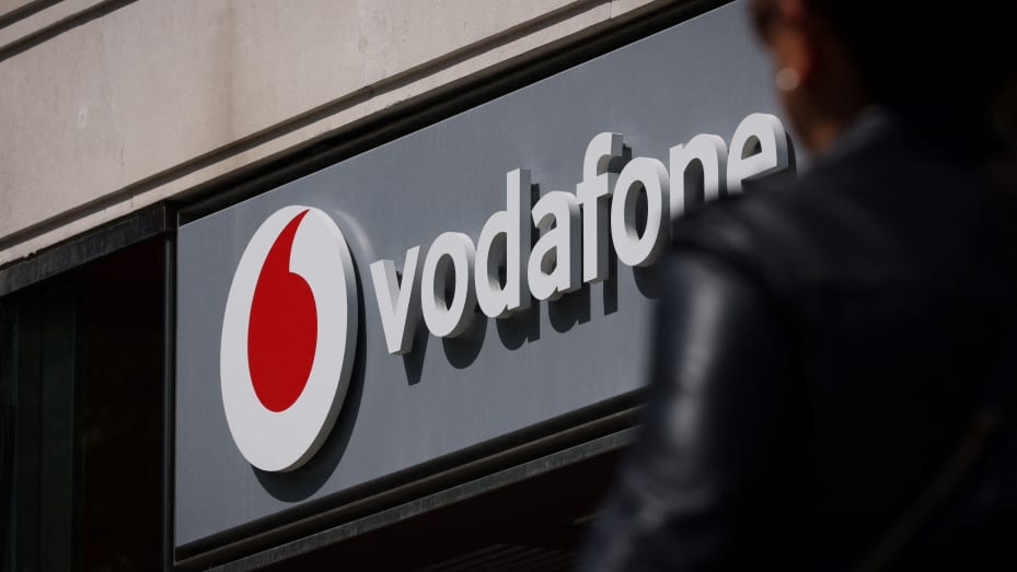 Price rise worries cast doubt on Vodafone-Three merger
